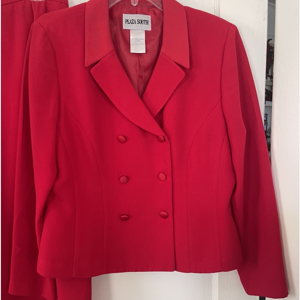 Red Suit